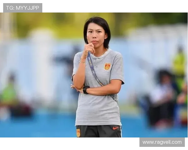 北京足球队灵活性变革引发热议探索新战术与管理模式的创新之路