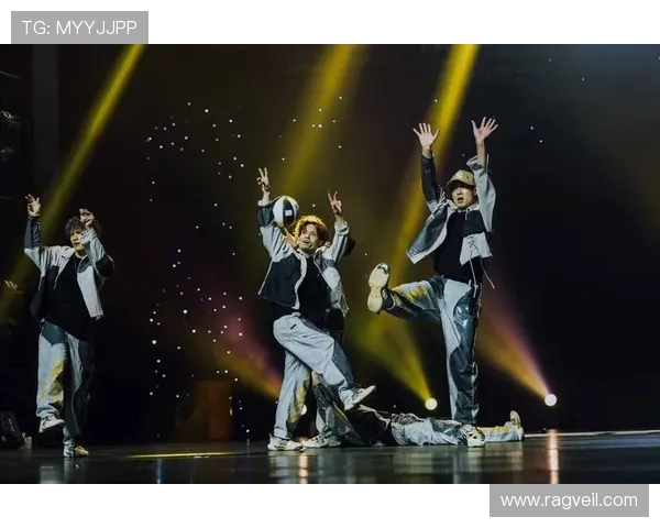 杭州街舞队与深圳街舞队赛后复盘团队协作的精彩瞬间与经验分享