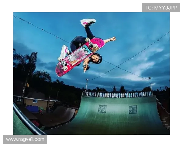 武汉极限运动队在世界滑板锦标赛中的意识表现与竞技精神分析 武汉极限运动队在世界滑板锦标赛中的意识表现与竞技精神分析