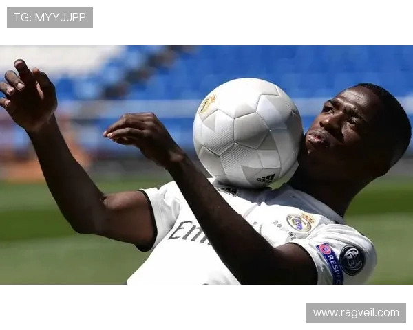 维尼修斯:从新星崛起到世界足球舞台的璀璨之星 维尼修斯:从新星崛起到世界足球舞台的璀璨之星