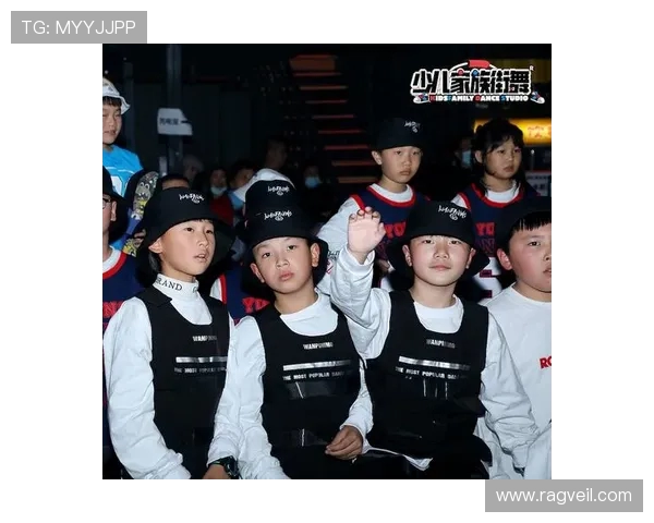 南京街舞队防反策略分析与表现评估探讨